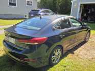 For sale 2017 Hyundai Elantra 4 door Sedan GL  - Photo 4 of 11