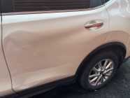 2017 Nissan Rogue AWD - Photo 3 of 7