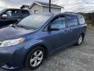 2017 Toyota Sienna 8 passenger LE  - Photo 1 of 5