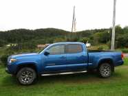 for sale 2017 toyota tacoma sr5 .one owner good condition ...
