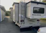 2017 Winnebago 27’1” 3 slide out,s
6.8L V10  11,885 ...