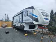 2018 Cherokee Arctic Wolf 315TBH8