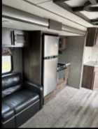 2018 Shasta Revere 29SK - Photo 6 of 10