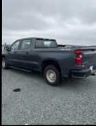 2021 chev silverado 4x4 Crew cab 208,000 kms  - Photo 2 of 6