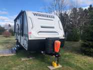2022 Winnebago Micro Minnie 2018fbs - Photo 2 of 6