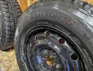 215 70 16  - Photo 3 of 10