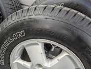 235 70 16  - Photo 4 of 7