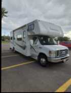26 foot Forestriver Sunseeker Motorhome 