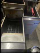 2x Comercial deep fryers - Photo 1 of 6