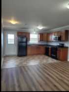 3 bedroom main floor apartment - Photo 1 of 6