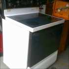 30 INCH GE ELECTRIC FLAT TOP RANGE