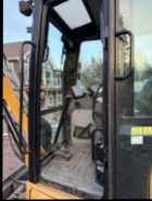 304e2 Caterpillar mini excavator  - Photo 9 of 10