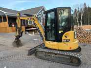 304e2 Caterpillar mini excavator  - Photo 2 of 10
