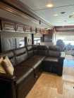 38&rsquo; Class A Motorhome - Photo 10 of 12