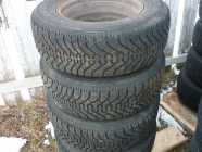 4 15IN. CONTINENTAL SNOW TIRES P195/65R15 ON RIMS 