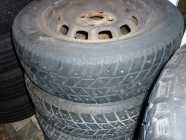 4 17IN. PIRELLI TIRES P235/55R17 ON 5 HOLE RIMS 