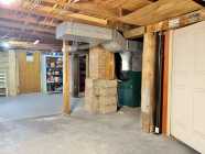 4 bdr House downtown Botwood, Great Garage  - Photo 15 of 31