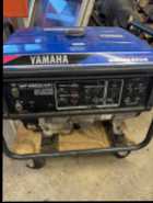 4600 watt Yamaha generator  - Photo 2 of 4