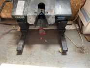 Reese 5th wheel hitch 16,000lb   Used very little. ...