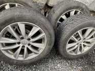 Aluminum alloy rims and tires - Photo 2 of 3