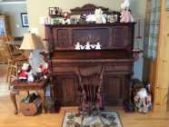 Antique pump organ and chair