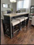 Bar or breakfast server with stools