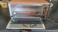VINTAGE BLACK AND DECKER TOASTER OVEN  - Photo 4 of 5