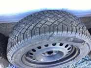 Snow tires on rims, 225/60R17 5 stud. Good conditi - Photo 4 of 9