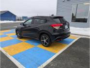 2022 Honda HR-V Sport 4dr All-Wheel Drive  - Photo 5 of 18