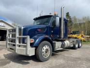 2015 Peterbilt 567 Tractor Truck - Photo 2 of 18