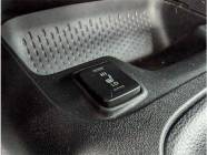 2020 Toyota Corolla LE (CVT) 4dr Sedan  - Photo 12 of 16
