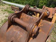 48" Deere 350/330/892 Excavator Bucket - Photo 2 of 5