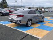 2021 Kia Forte LX 4dr Sedan  - Photo 3 of 18