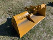 Unused 68" CAT 312 / 311 Excavator Bucket