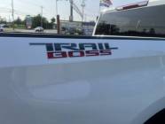 2025 CHVROLET SILVERADO 1500 CREW CAB TRAIL BOSS 5.3 46K - Photo 9 of 13