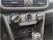 2020 Hyundai Kona 2.0L Essential 4dr Front-Wheel Drive  - Photo 12 of 18
