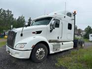 2012 Peterbilt Tractor Truck - Photo 1 of 12