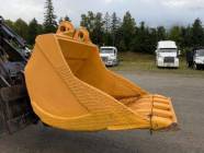 Komatsu PC 300 Excavator Bucket - Photo 1 of 4