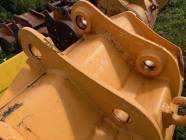 Komatsu PC 300 Excavator Bucket - Photo 3 of 4