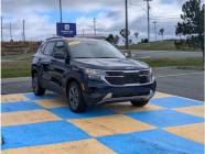 2025 Kia Seltos LX 4dr All-Wheel Drive  - Photo 2 of 18