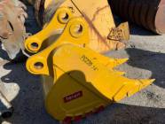 Unused 24" CAT 320 Ripping Bucket