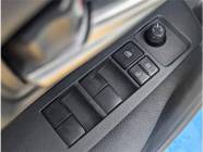 2020 Toyota Corolla L (CVT) 4dr Sedan  - Photo 8 of 15
