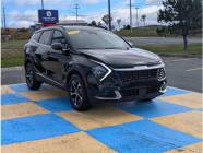 2025 Kia Sportage EX 4dr All-Wheel Drive  - Photo 2 of 21