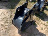 Unused 20" Deere 120/135 Excavator Bucket - Photo 1 of 4