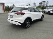 2021 NISSAN KICKS SV FWD 18000K - Photo 9 of 14
