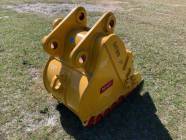 Unused 30" CAT 320 / 318; Deere 200 / 210 Heavy Duty Excavator Bucket - Photo 1 of 2