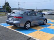 2020 Toyota Corolla LE (CVT) 4dr Sedan  - Photo 3 of 35