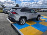 2019 Toyota RAV4 LE 4dr All-Wheel Drive  - Photo 3 of 18