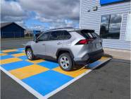 2019 Toyota RAV4 LE 4dr All-Wheel Drive  - Photo 5 of 18