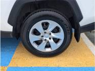 2022 Toyota RAV4 LE 4dr All-Wheel Drive  - Photo 6 of 18